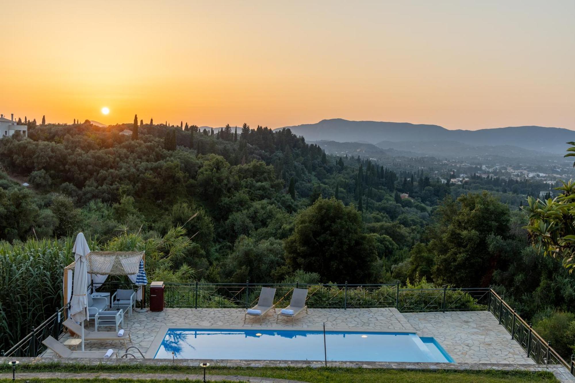 Kira Villa Afra