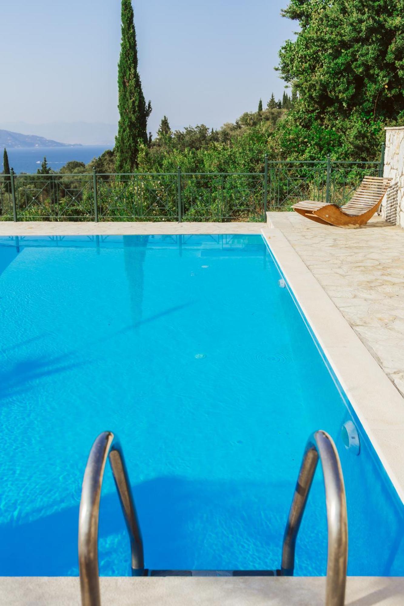 Kira Villa Afra